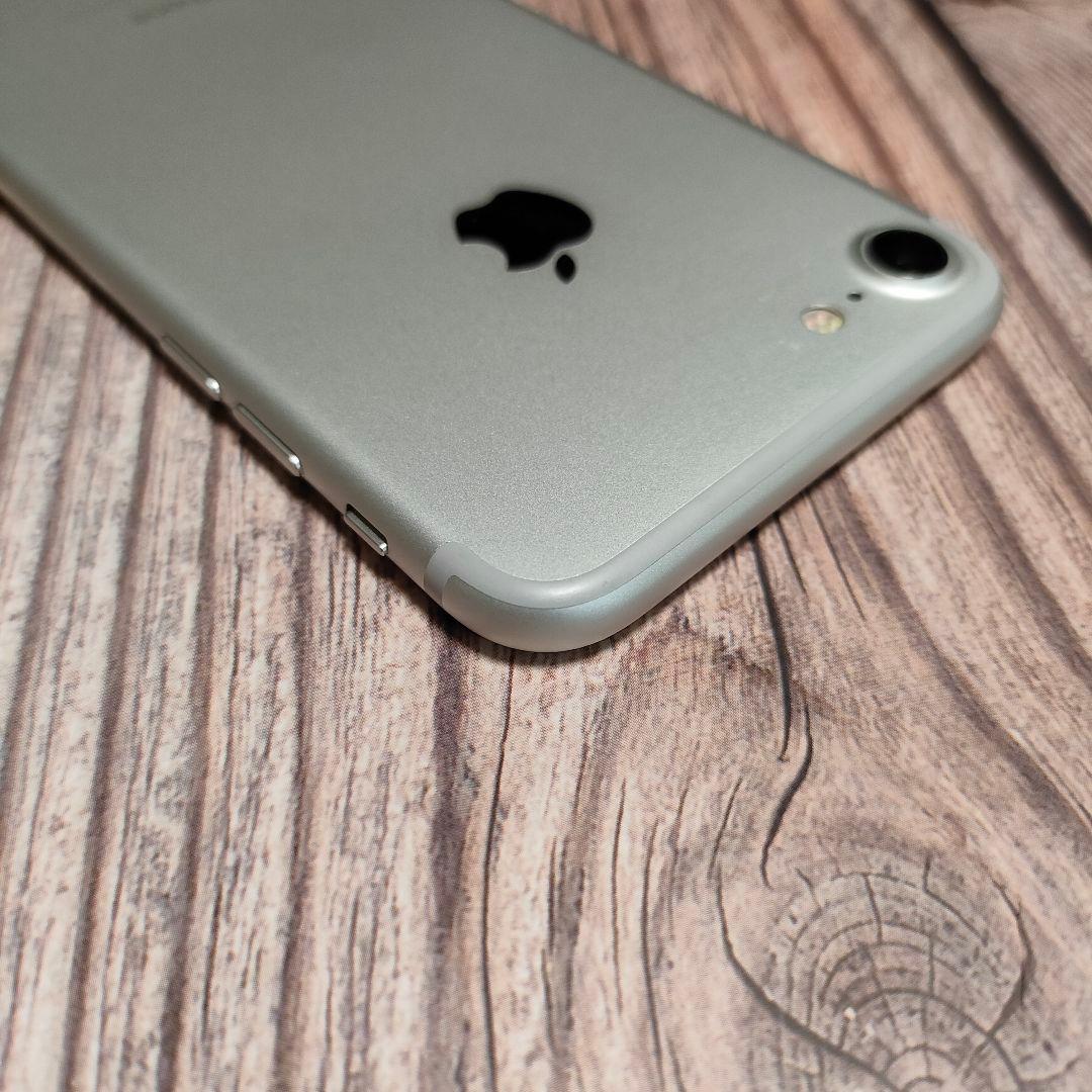 iPhone7 32GB シルバー SIMフリー 超美品
