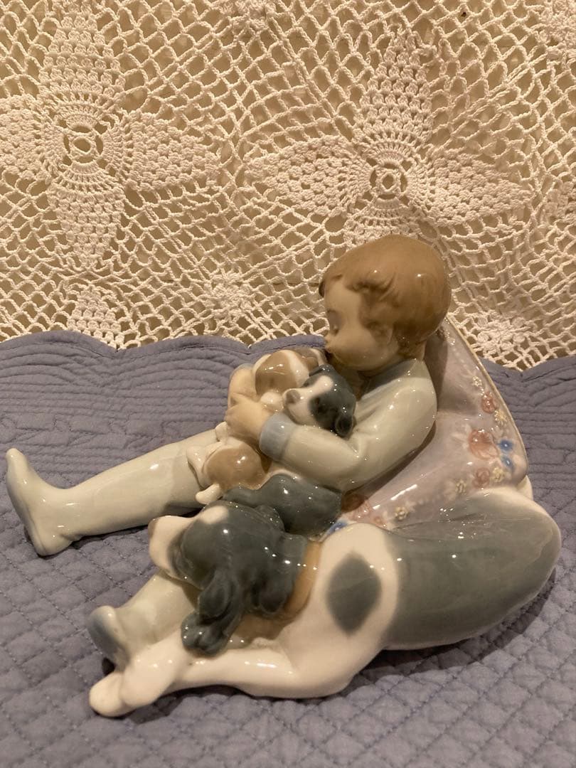 【リヤドロ LLADRO】みんなおねんね 子犬と少年 1987年製 フィギュリン