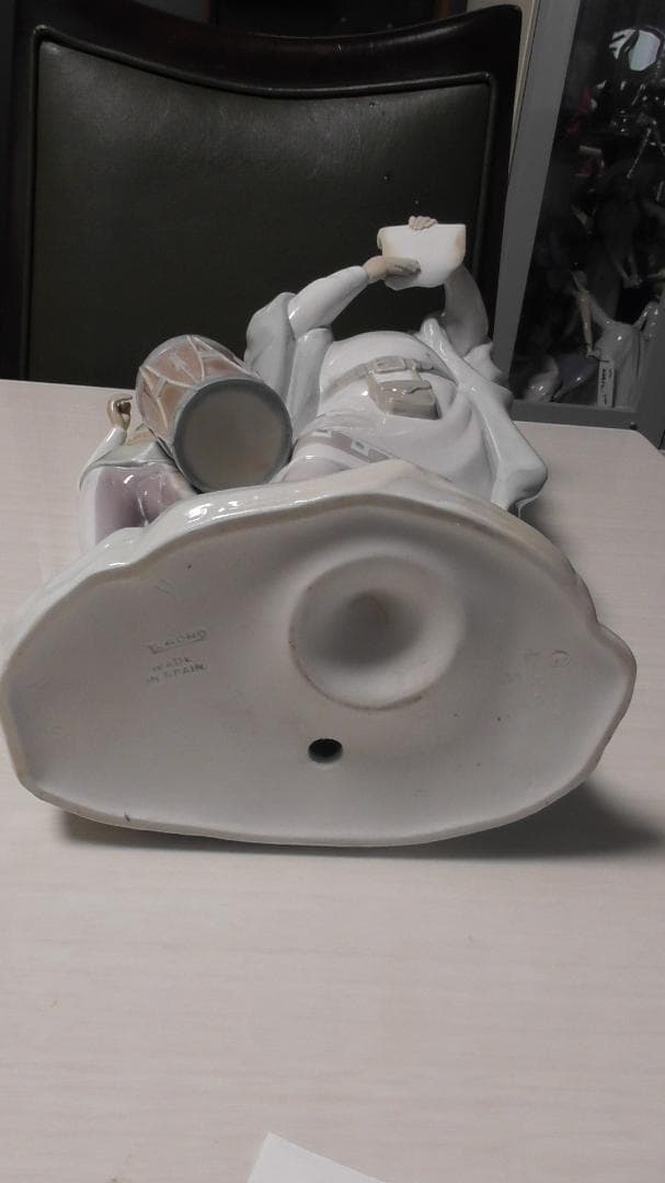 LLADRO　オールドリヤドロ　【伝達者】H=37cm　オールドリアドロＬ566