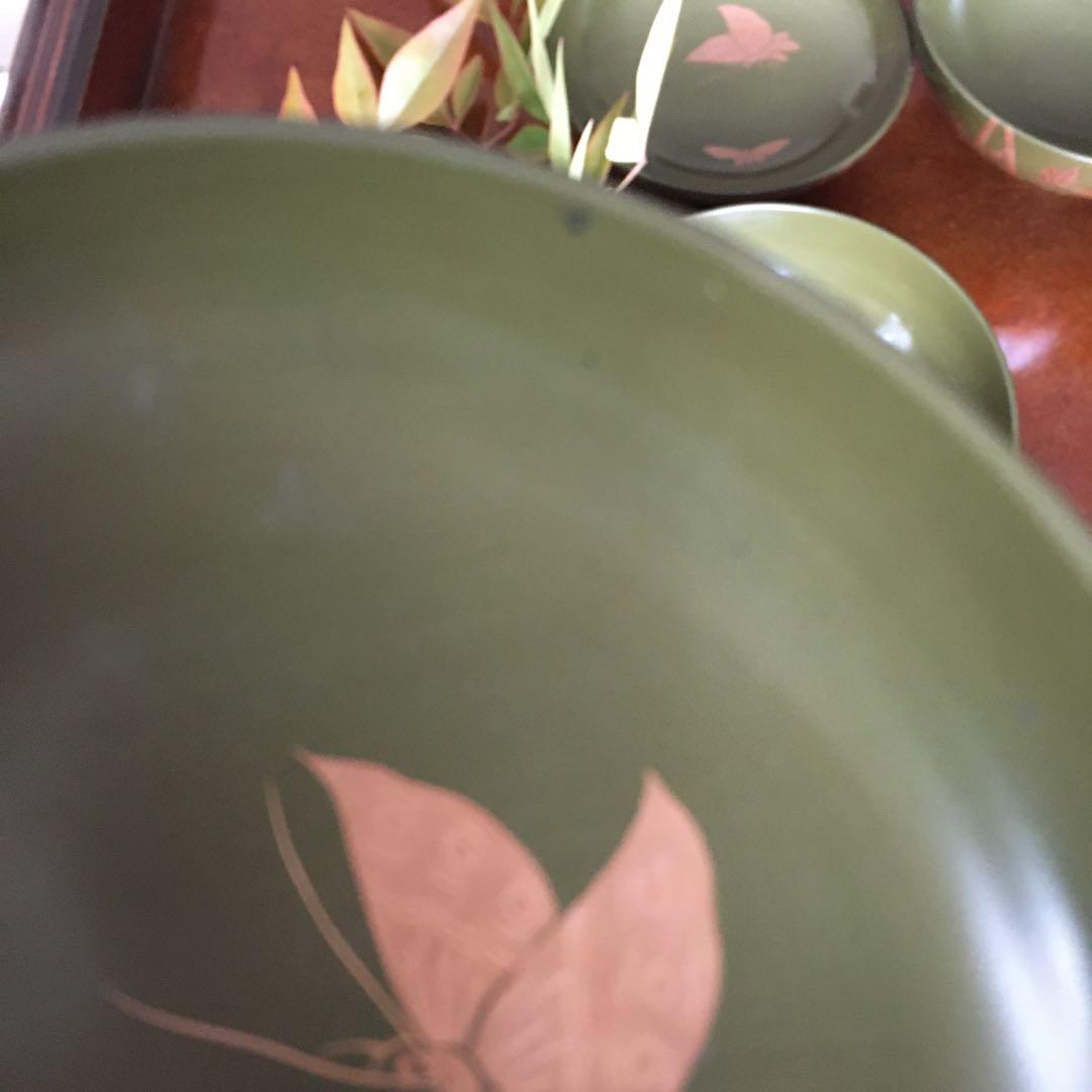 青漆　牡丹　蝶　蒔絵　蓋付碗　3客