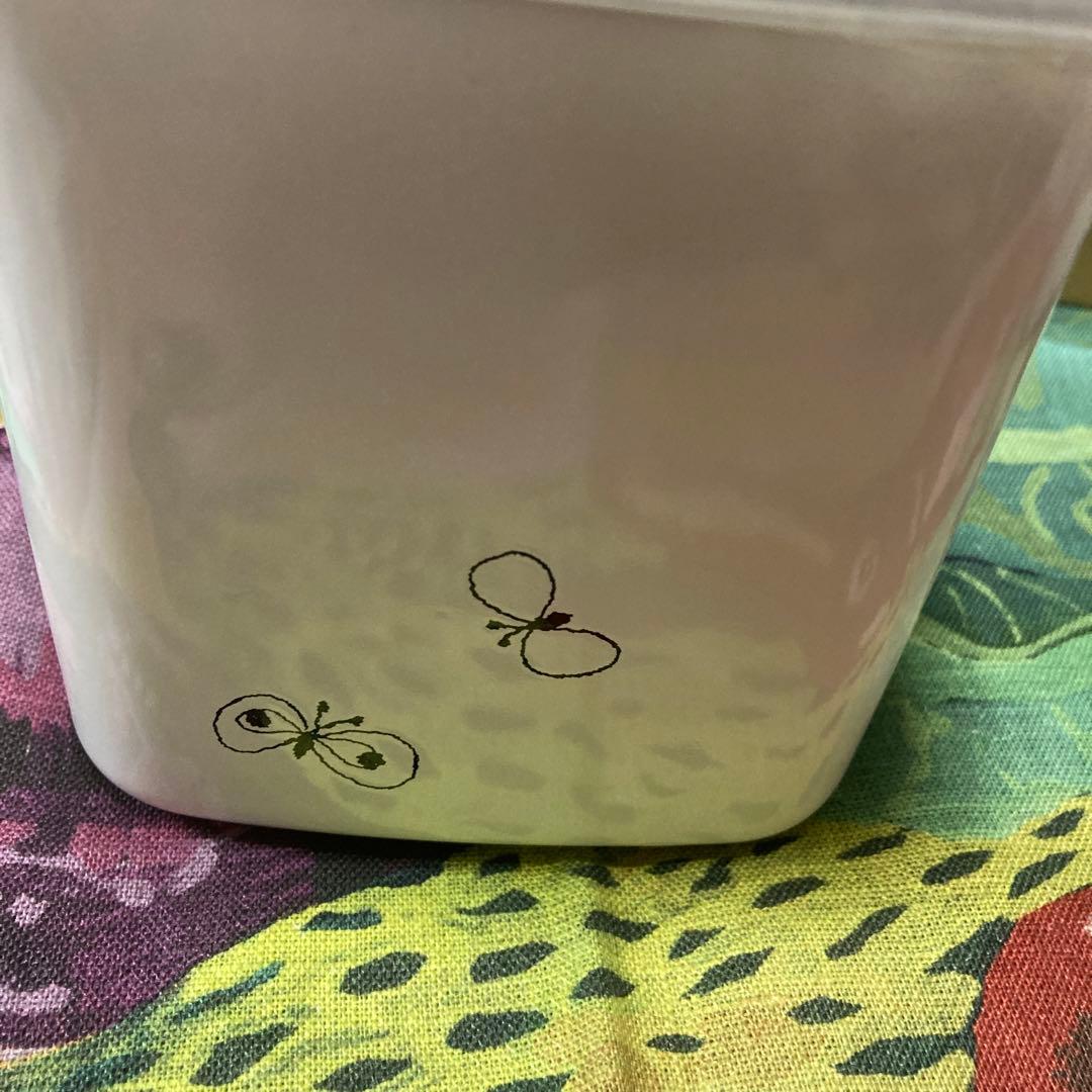 N*I様 (新品・貴重)ミナペルホネン容器