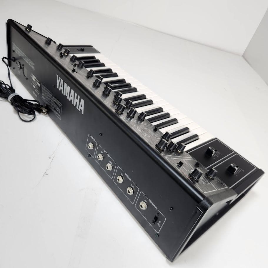 廃盤品 YAMAHA CS-10 アナログ シンセサイザー