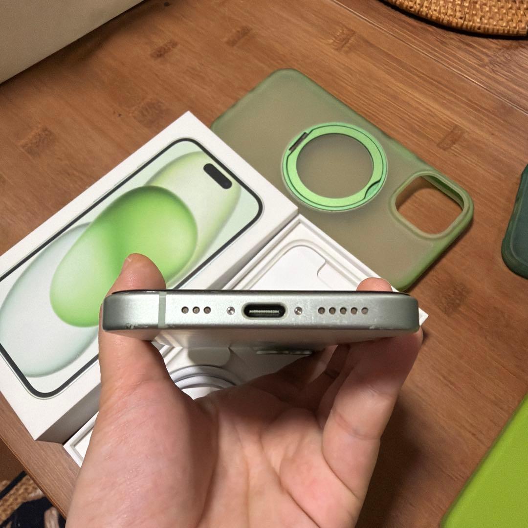 【全付属品付き】iPhone 15（256GB、グリーン）SIMフリー