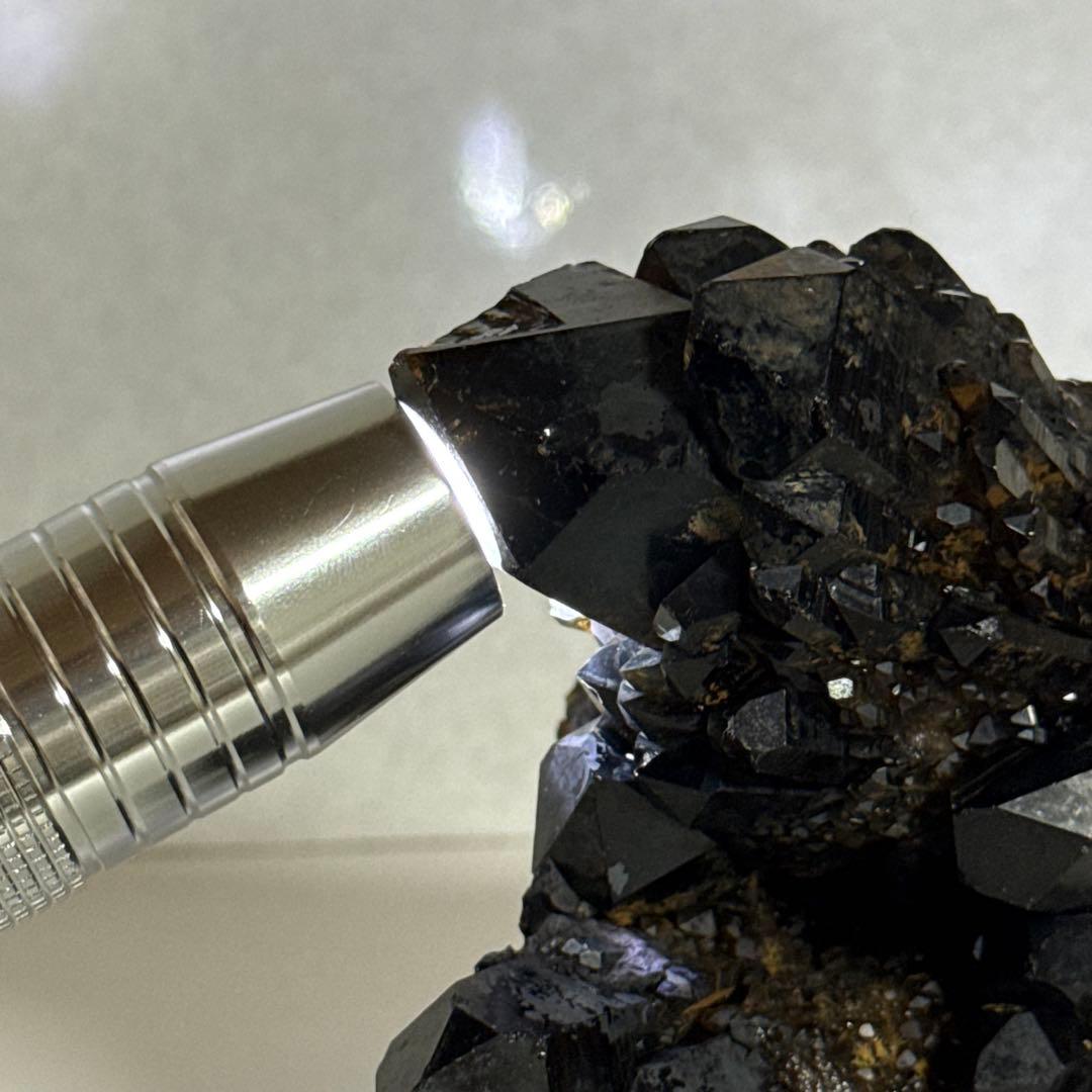 590g 漆黒 モリオン クラスター コンゴ産 原石 天然石 魔除け 黒水晶