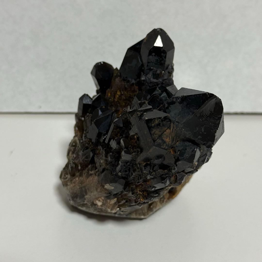 590g 漆黒 モリオン クラスター コンゴ産 原石 天然石 魔除け 黒水晶