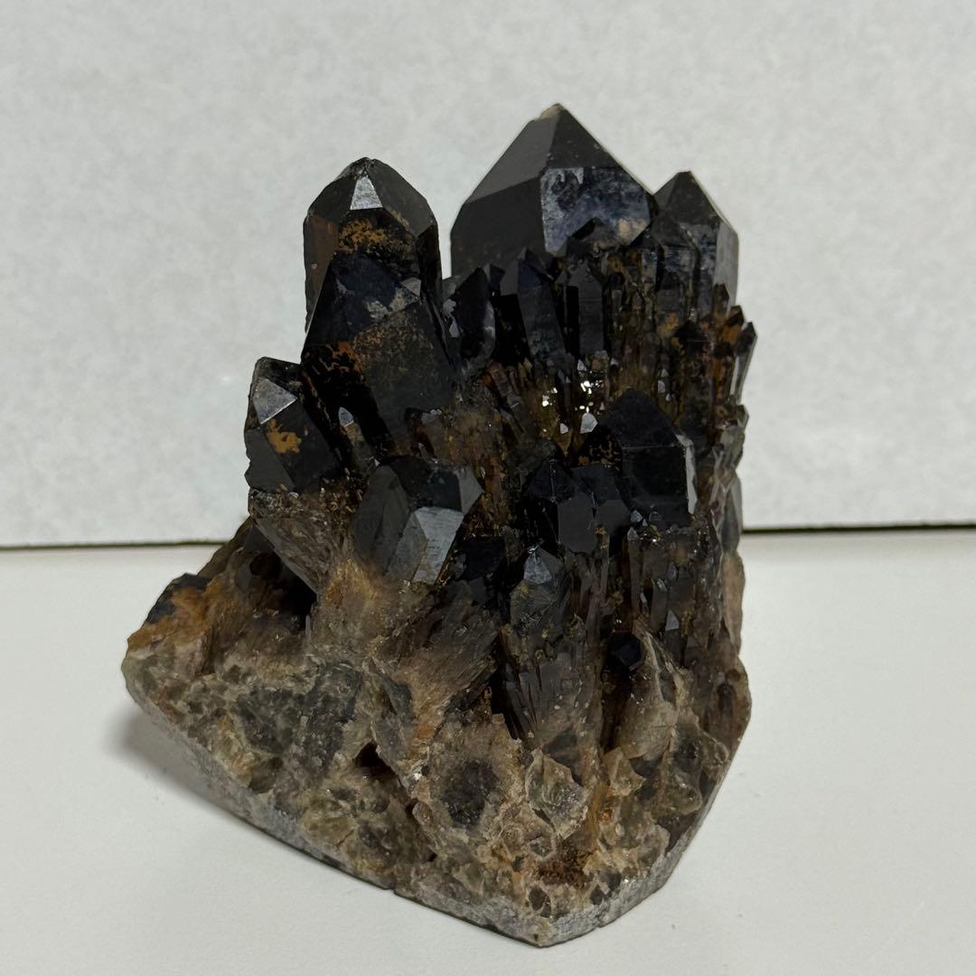 590g 漆黒 モリオン クラスター コンゴ産 原石 天然石 魔除け 黒水晶