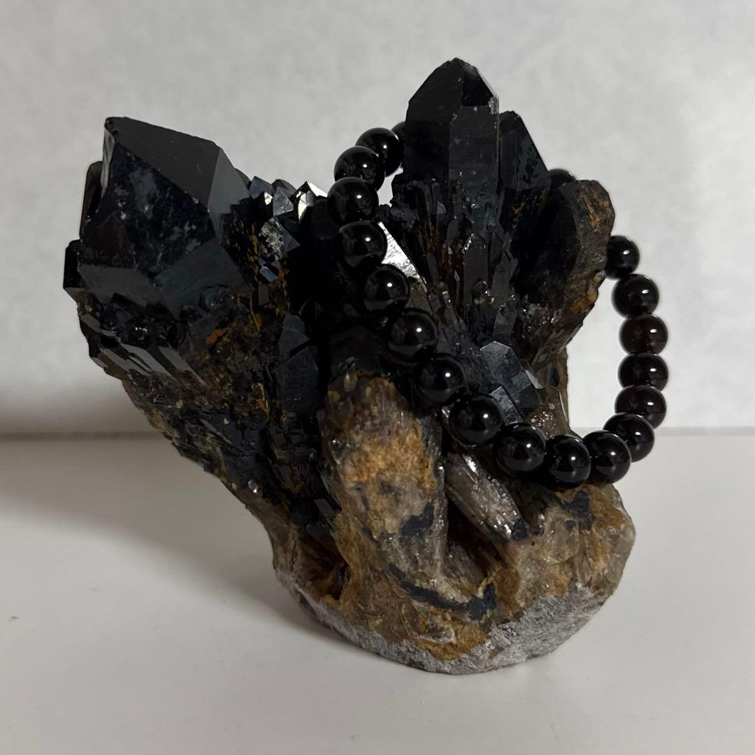 590g 漆黒 モリオン クラスター コンゴ産 原石 天然石 魔除け 黒水晶