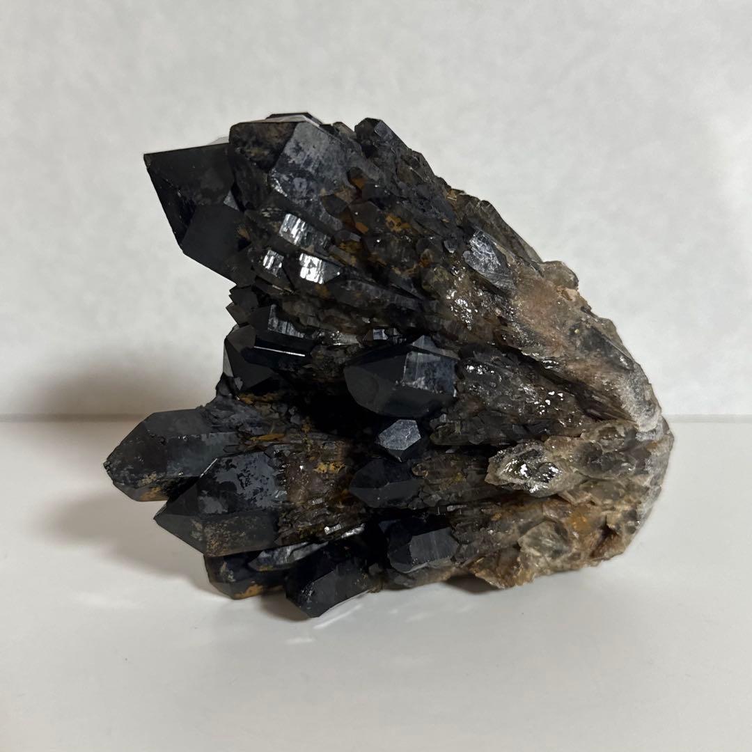590g 漆黒 モリオン クラスター コンゴ産 原石 天然石 魔除け 黒水晶