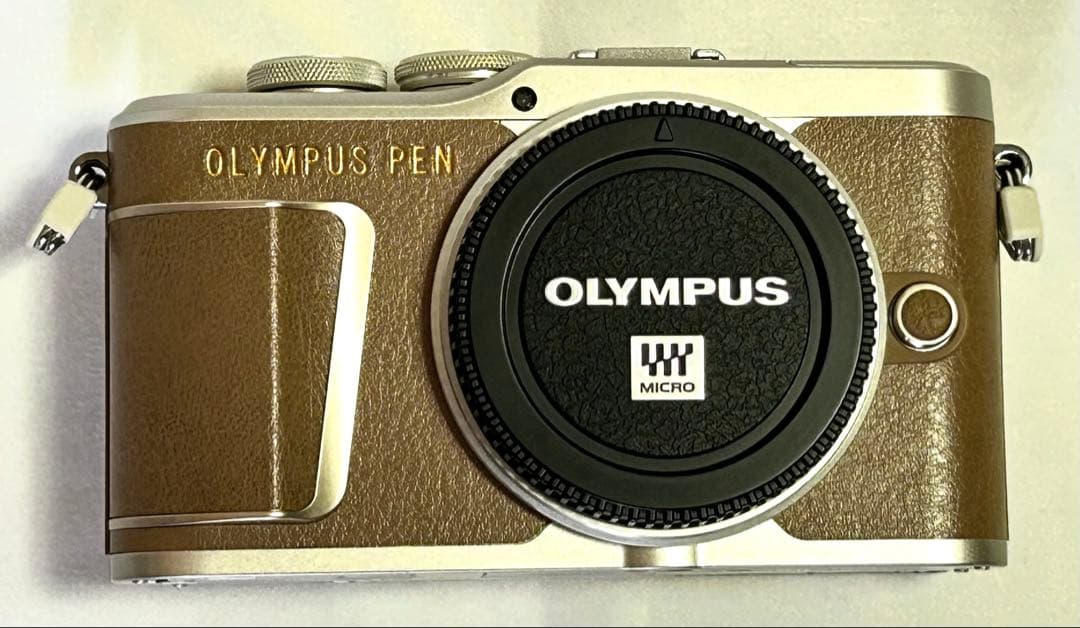 OLYMPUS PEN E-PL10 レンズ３本　美品