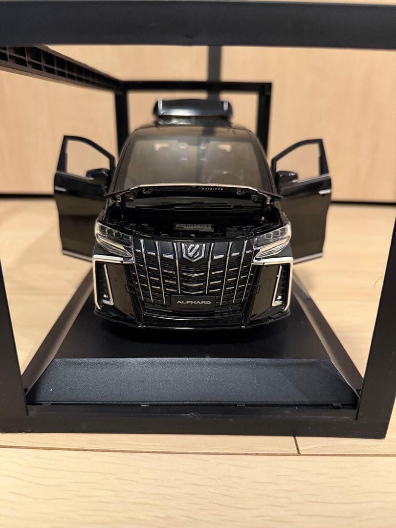 最終値下げですToyota Alphard 2023 ミニカー1/18