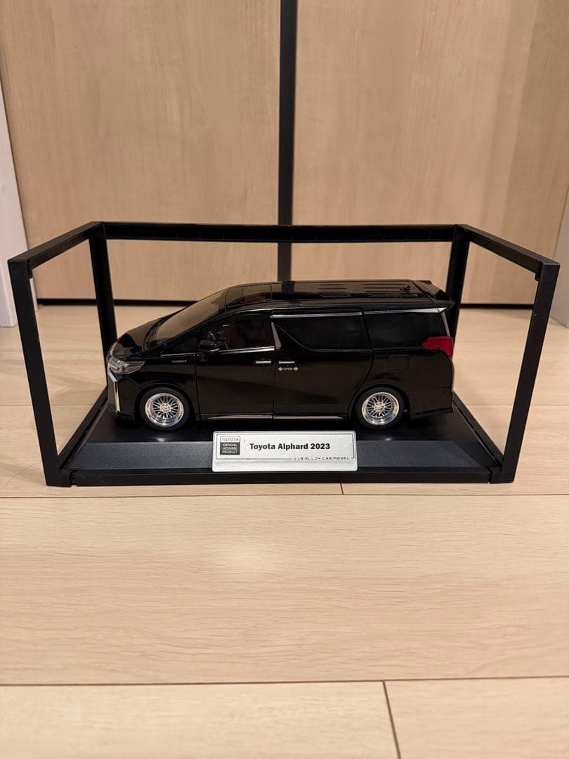 最終値下げですToyota Alphard 2023 ミニカー1/18