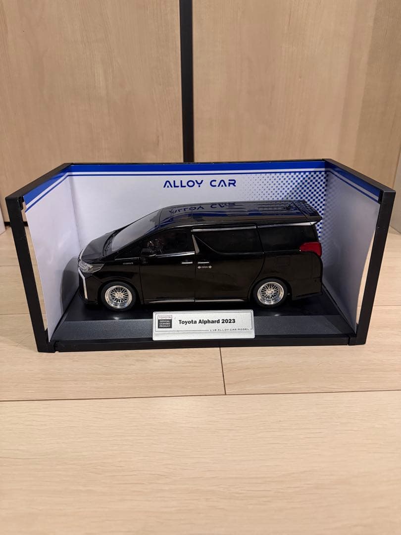 最終値下げですToyota Alphard 2023 ミニカー1/18
