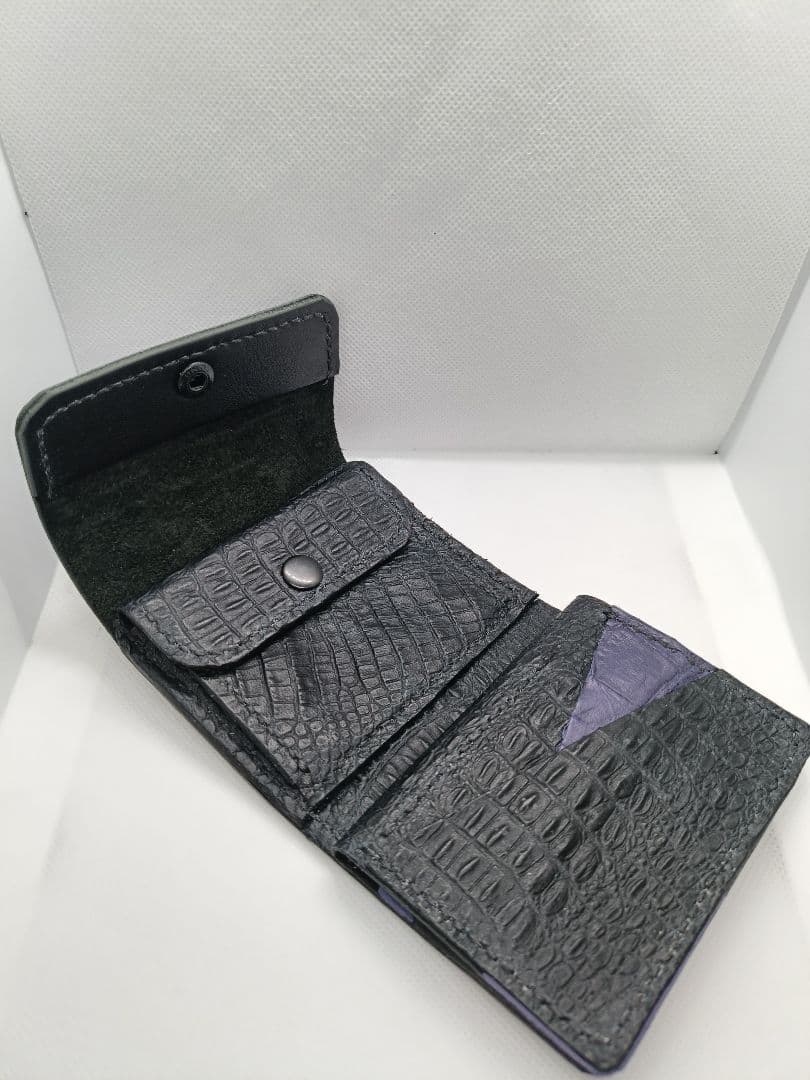 三つ折り財布 ブラック×パープル 新品未使用　ミドルウォレット　本革