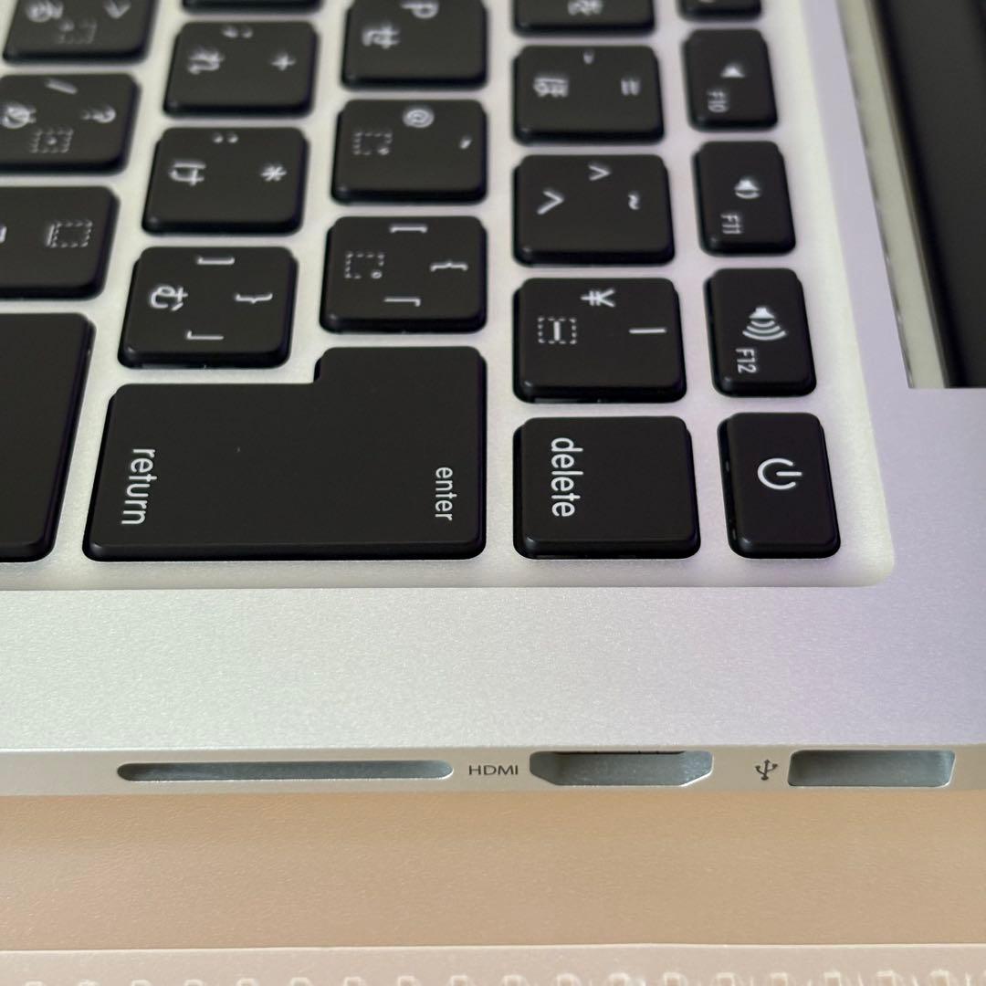【美品】アップル Macbook Pro 13インチ シルバー