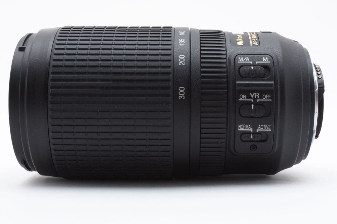 ニコン Nikon AF-S 70-300mm f/4.5-6.3G ED VR