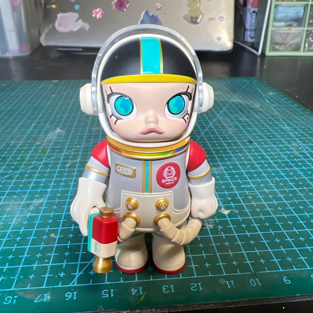 【POPMART】シークレット THE GIRL FROM THE EARTH
