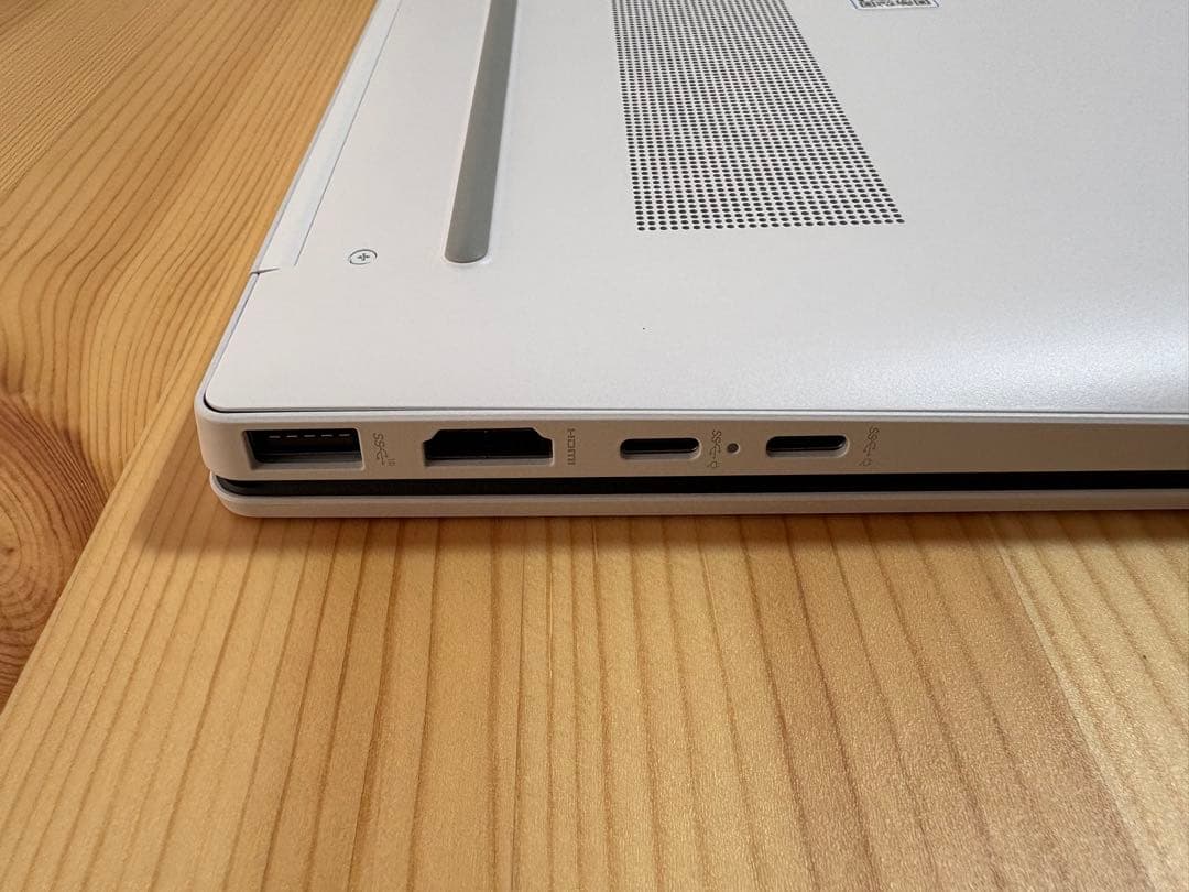 【ほぼ新品】 HP OmniBook 7 Aero 13-bg1010AU