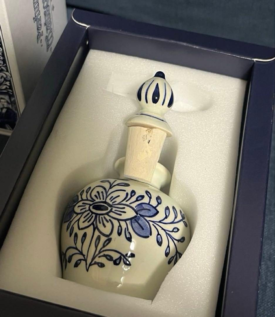 万博　オランダ館限定 デルフト陶器 香水瓶のみ