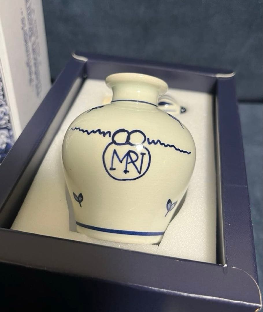 万博　オランダ館限定 デルフト陶器 香水瓶のみ