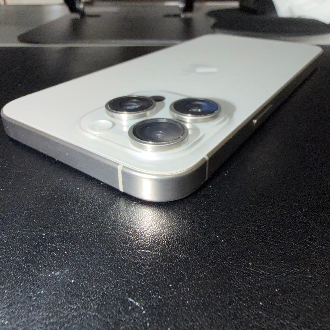 【美品】 iPhone 15 Pro max 256GB ナチュラルチタニウム
