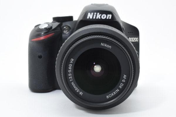 ■ 美品 ■ ニコン　Nikon D3200 18-55 VR Kit