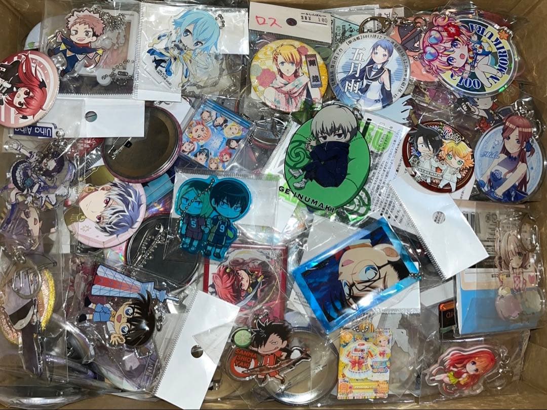 ノンジャンル アニメグッズ 800点以上 大量 まとめ売り 紙類トレカ無し