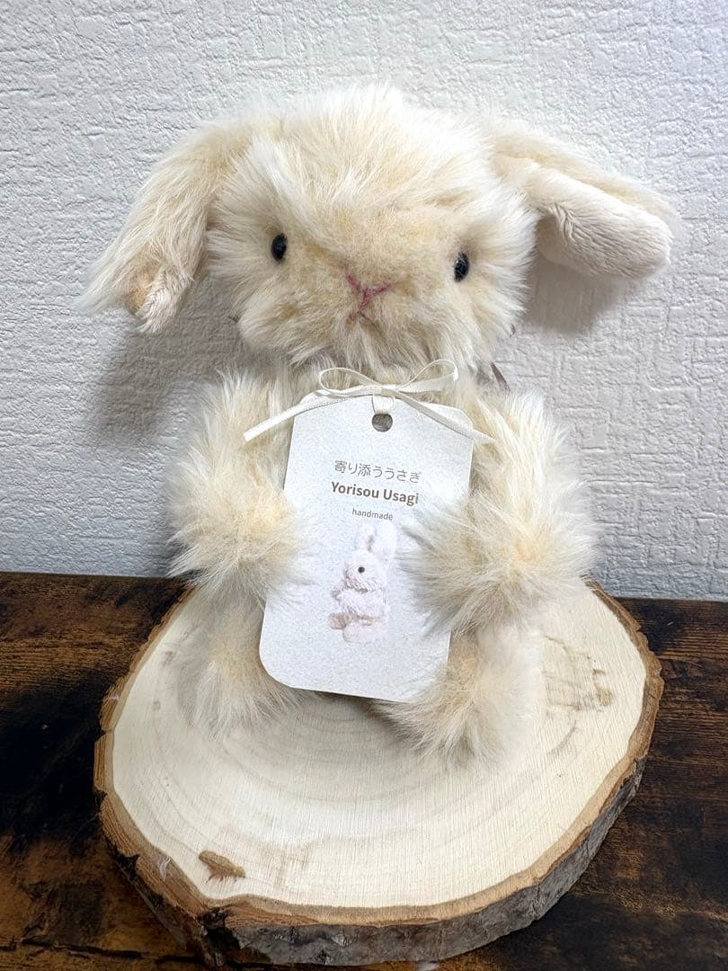 ハンドメイド ぬいぐるみ うさぎ　寄り添ううさぎ ちいさめ　単体　一点もの