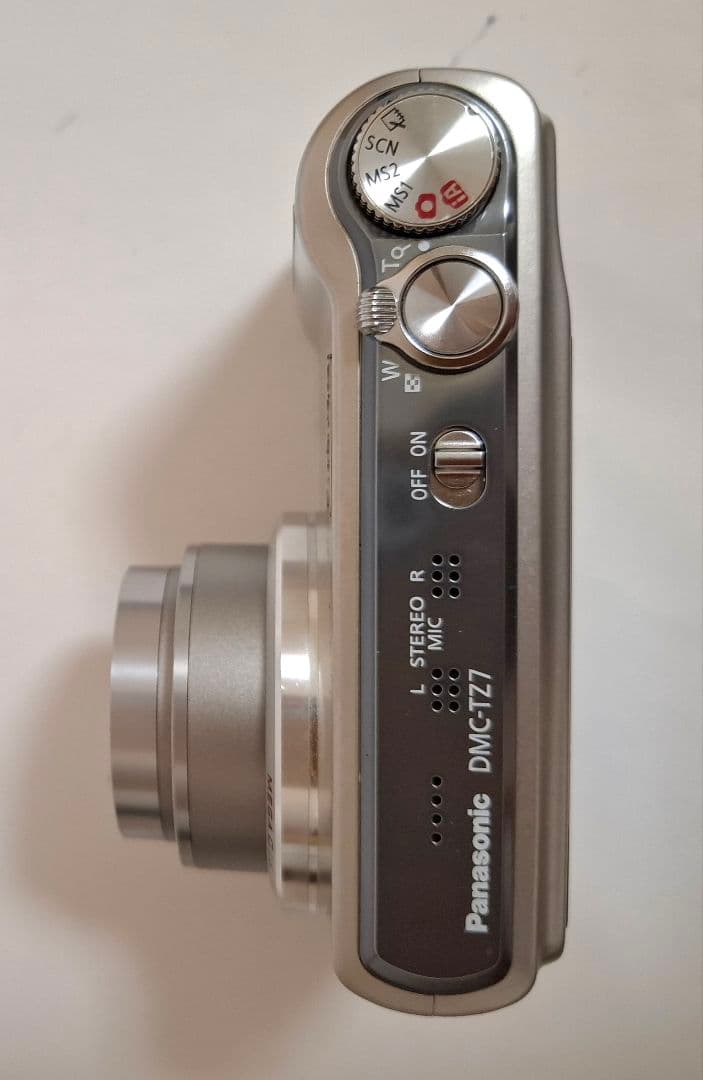 [美品]Panasonic LUMIX DMC-TZ7デジタルカメラ
