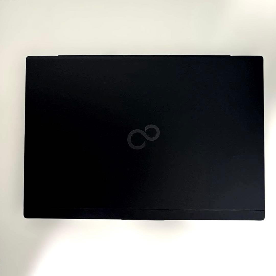 美品⭐︎Windows11搭載⭐︎超軽量LIFEBOOK U939 B⭐︎初期設定済