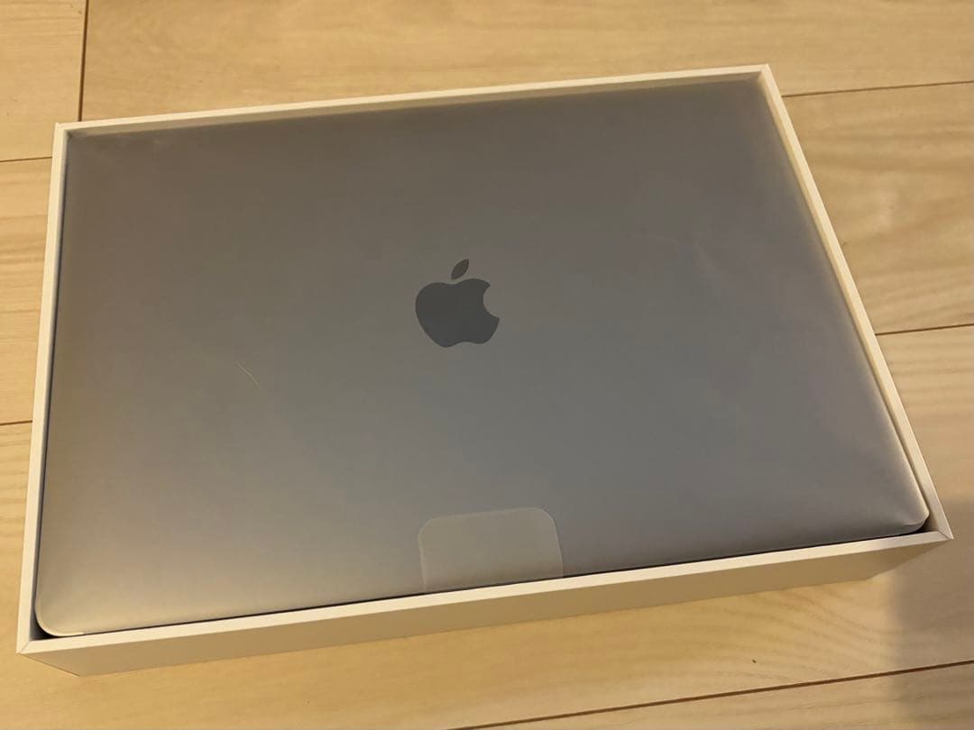 【ほぼ未使用】M1 MacBook Air 13インチ 8GB 256GB