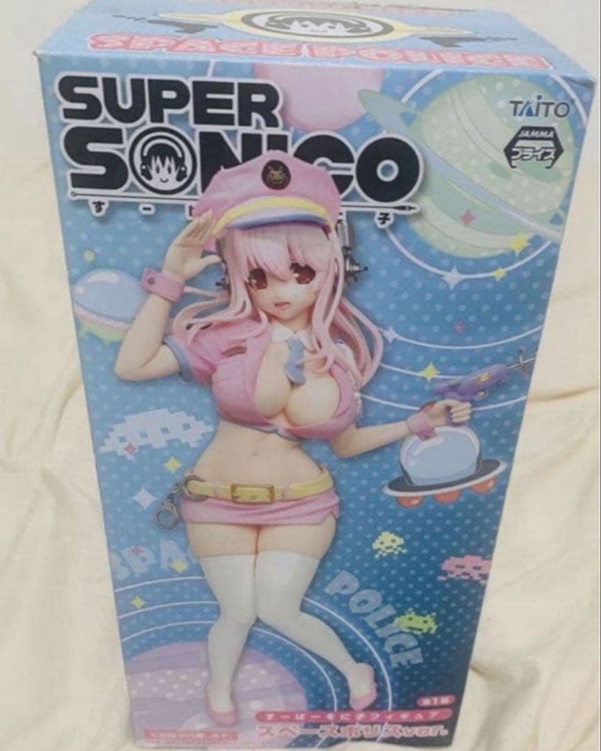送料無料 すーぱーそに子　スペースポリスver. フィギュア　ピンク