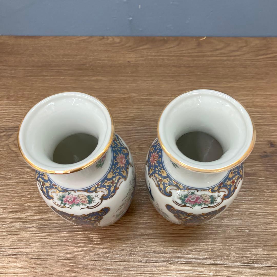E-2 豪華金彩 磁器 3点セット 孔雀 牡丹 蓋付き壺 飾り壺 花瓶