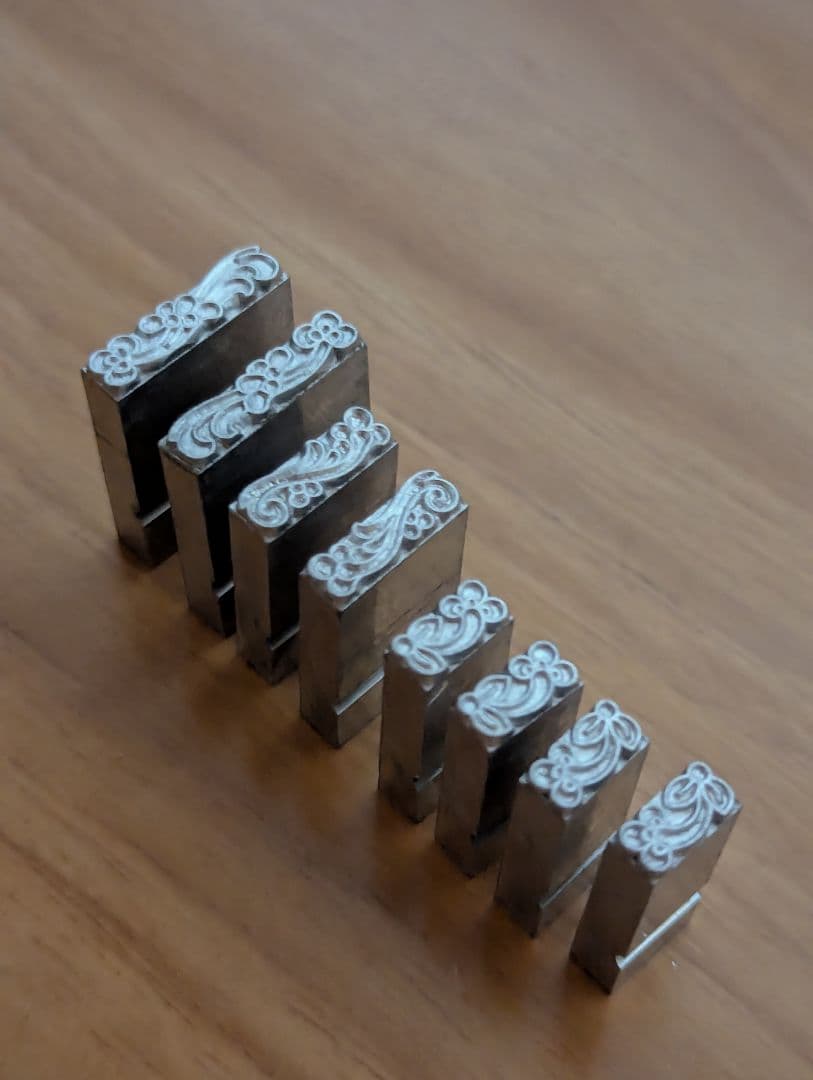 【1045】アメリカ製錬鉄のステッキ中尺25cmヴィンテージ＋活字2品