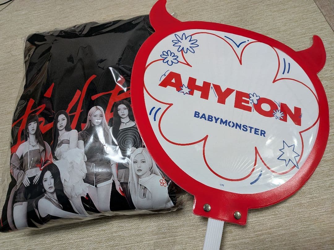 【新品】BABYMONSTER フーディー パーカー Lサイズ+アヒョンうちわ