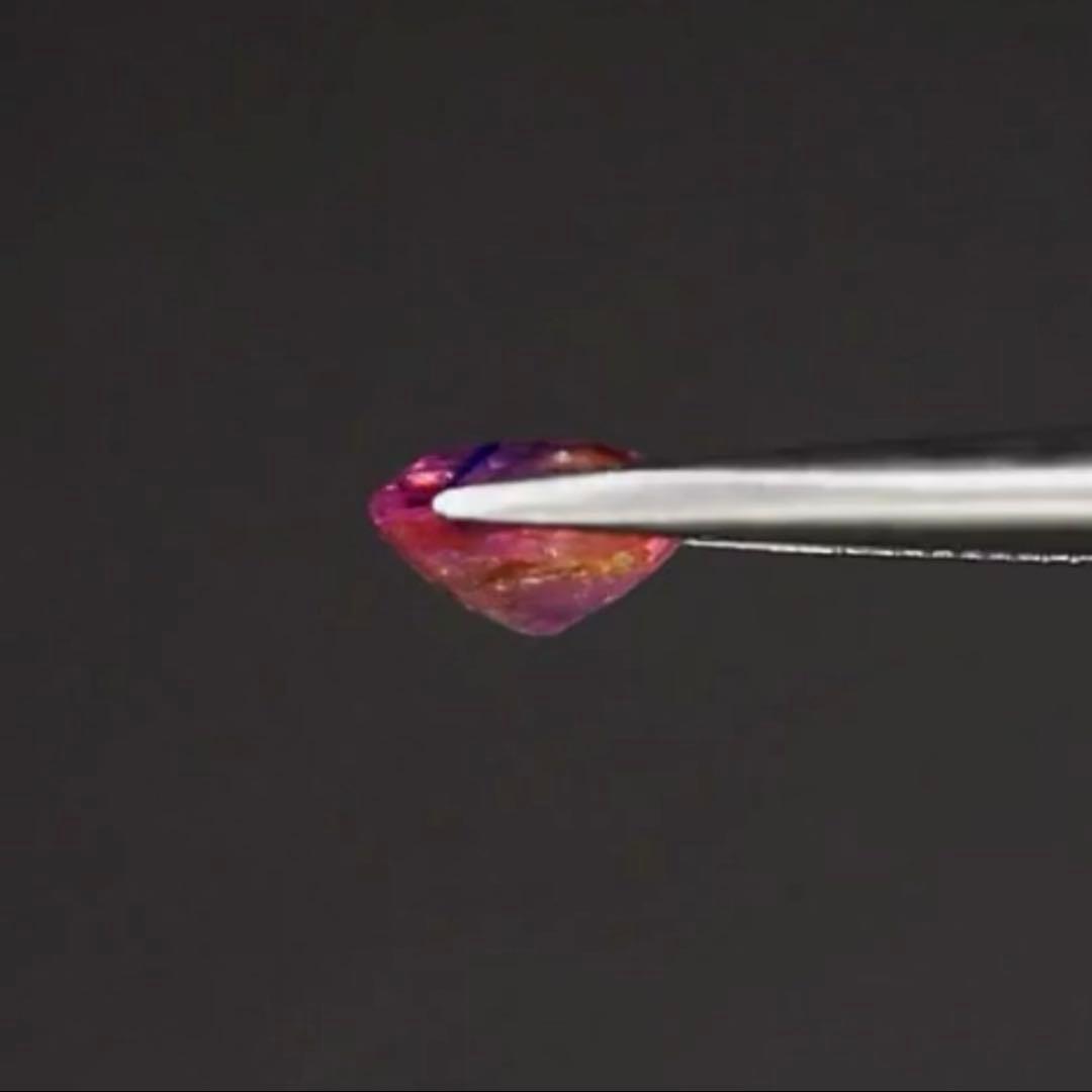 非加熱 天然 サファイア 0.78ct 希少色 ルース