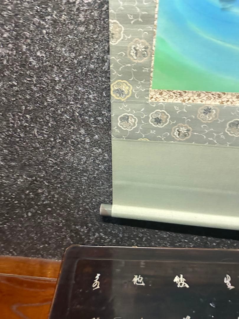 2111様感謝‼️掛軸　絹本肉筆「菖蒲 」清泰　作　掛け軸1幅　署名落款箱書桐箱入