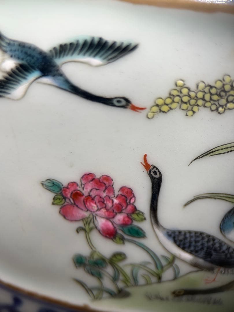 【蔵出し】中国古玩 道光年製 粉彩 牡丹花鳥紋 獣耳壁瓶 飾壺 重量394g