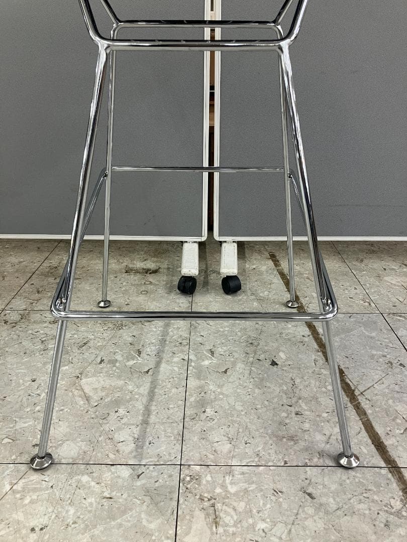 ハイチェア N plus リプロダクト ハリー・ベルトイア シルバー①