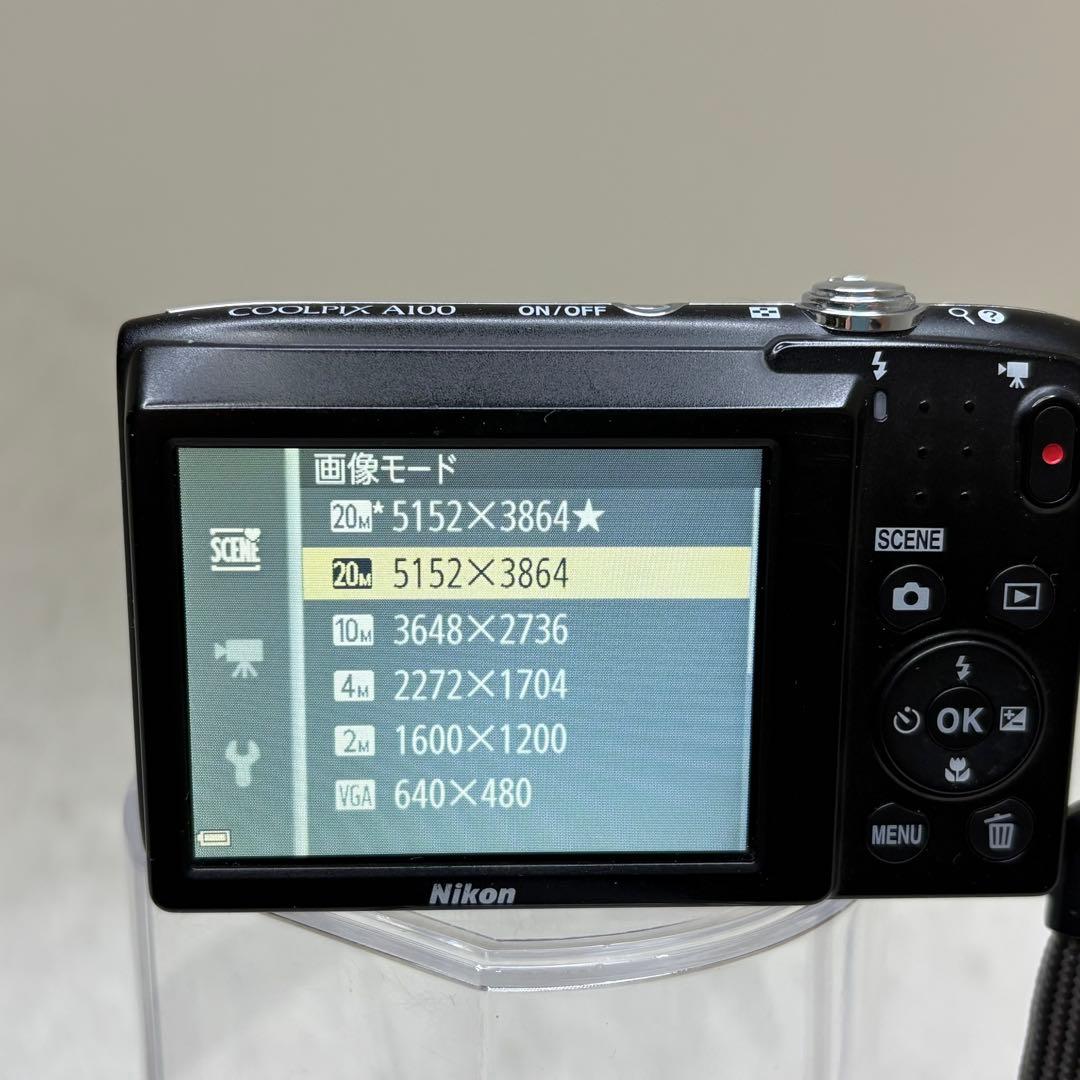 美品　Nikon COOLPIX A100 レッド　コンデジ　動作品