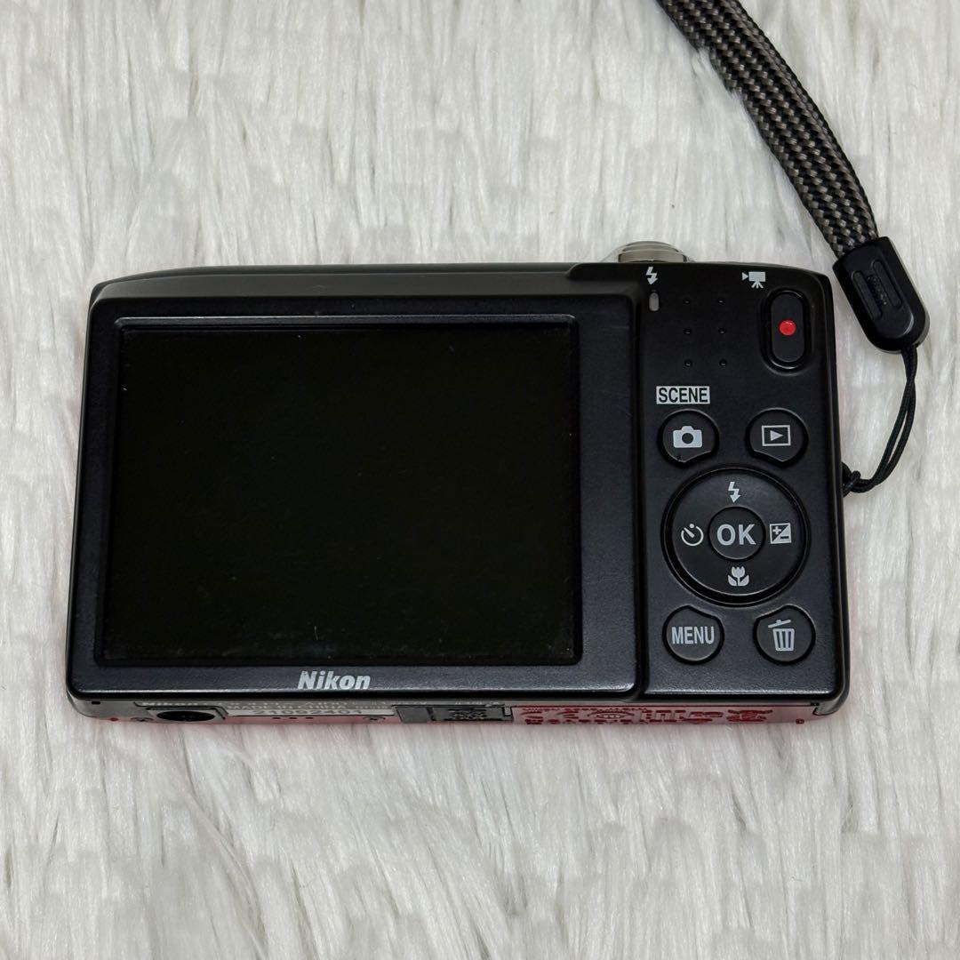 美品　Nikon COOLPIX A100 レッド　コンデジ　動作品