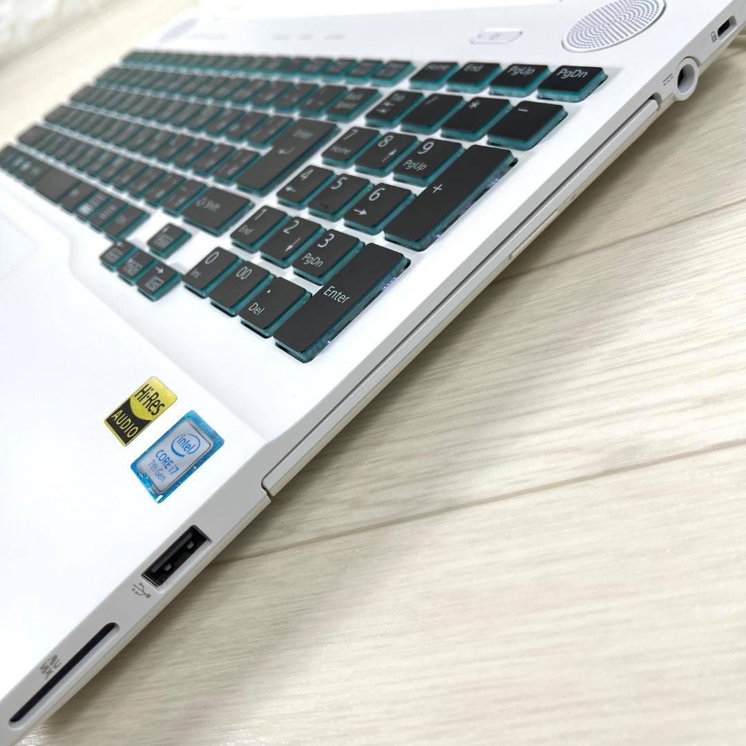 富士通 i7 新品SSD512G メモリ8 Windows11 ノートパソコン