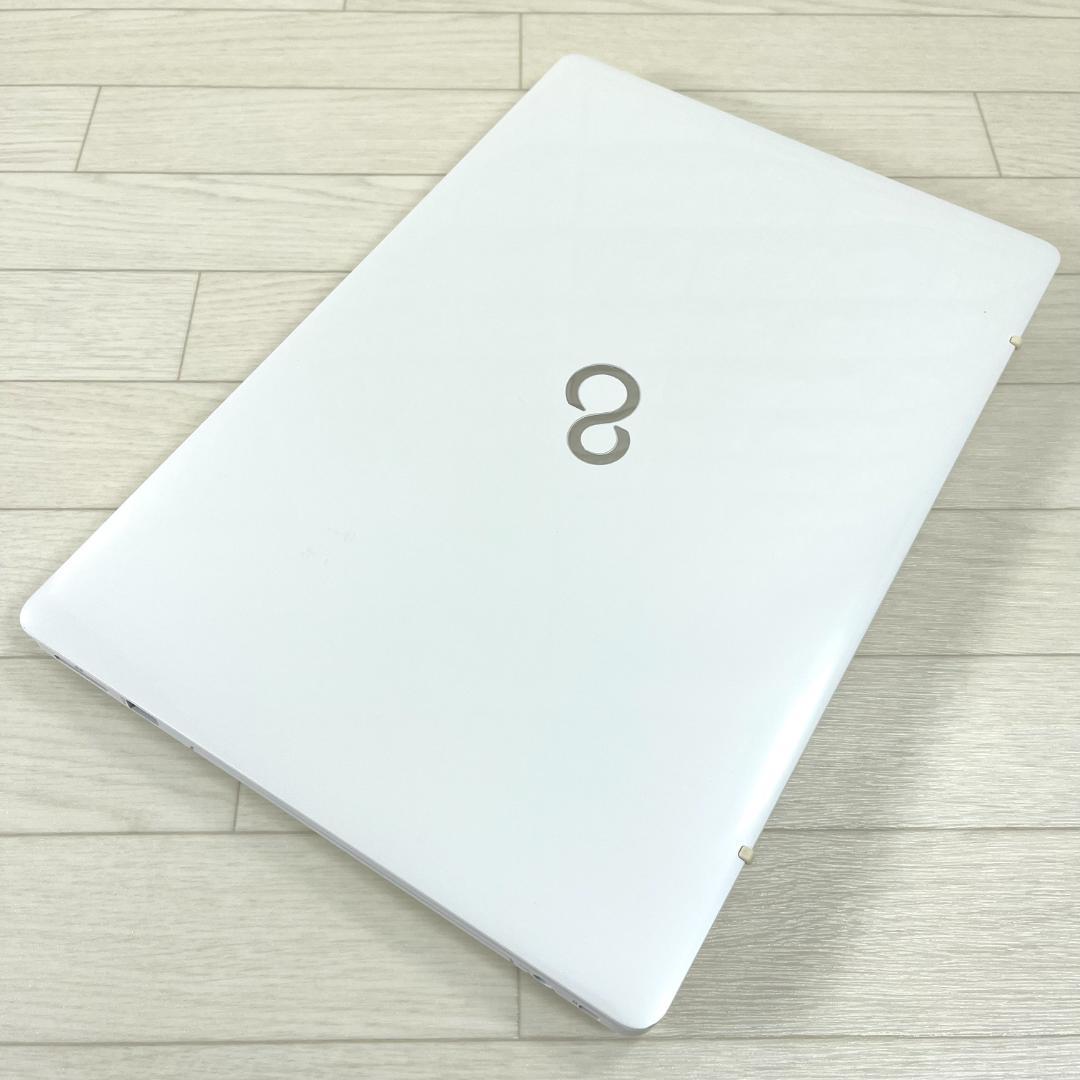 富士通 i7 新品SSD512G メモリ8 Windows11 ノートパソコン