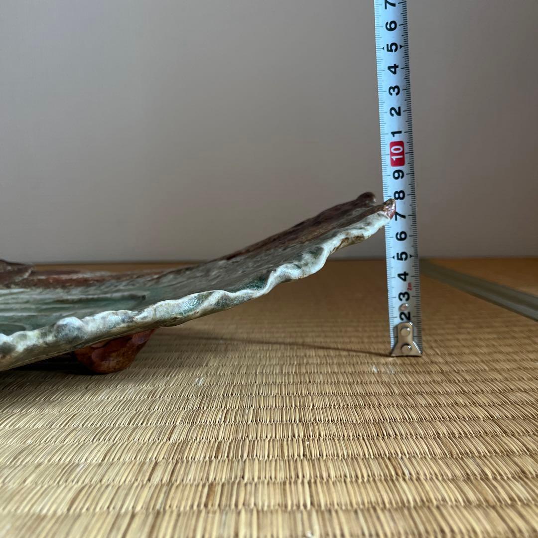 【断捨離】伊賀焼　新学さん作　大皿　葉型陶器　緑色