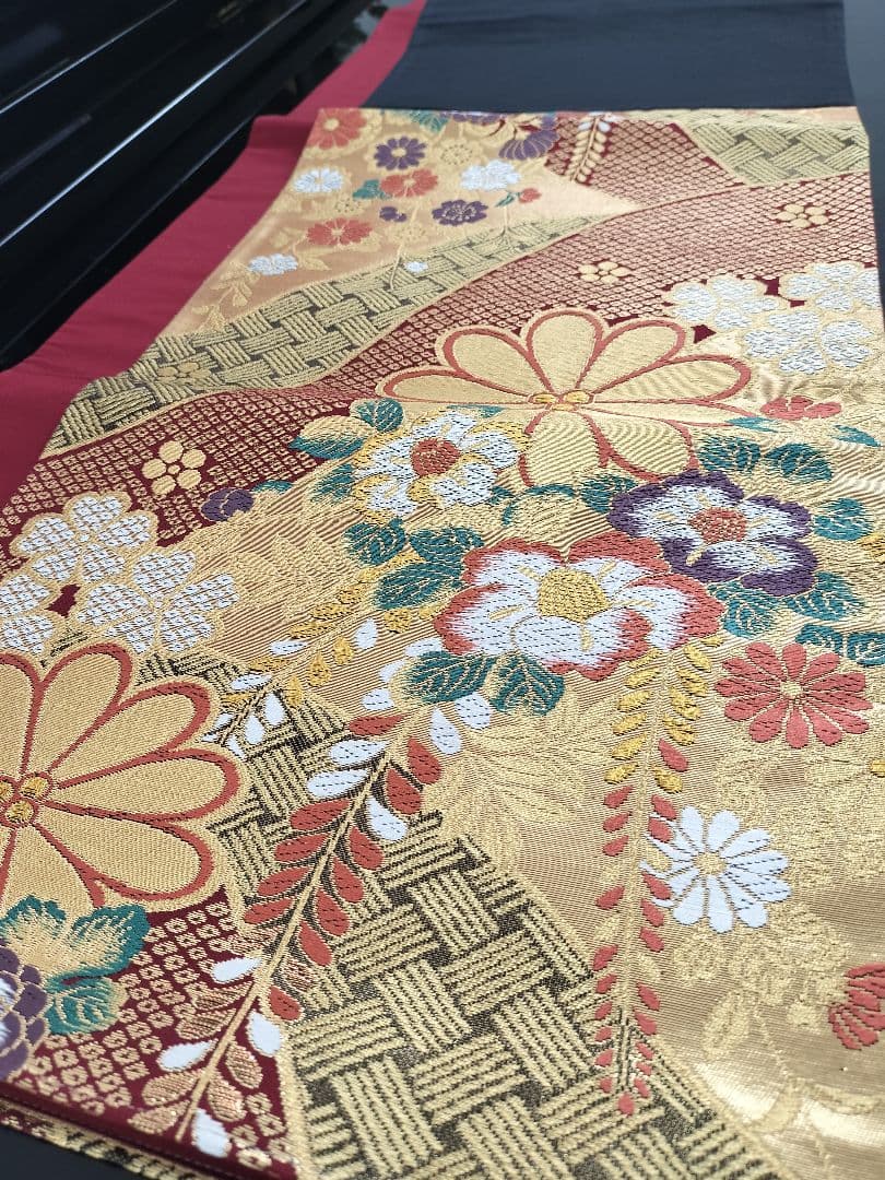 A874★逸品‼️豪華刺繍‼️テーブルランナー2m14cm