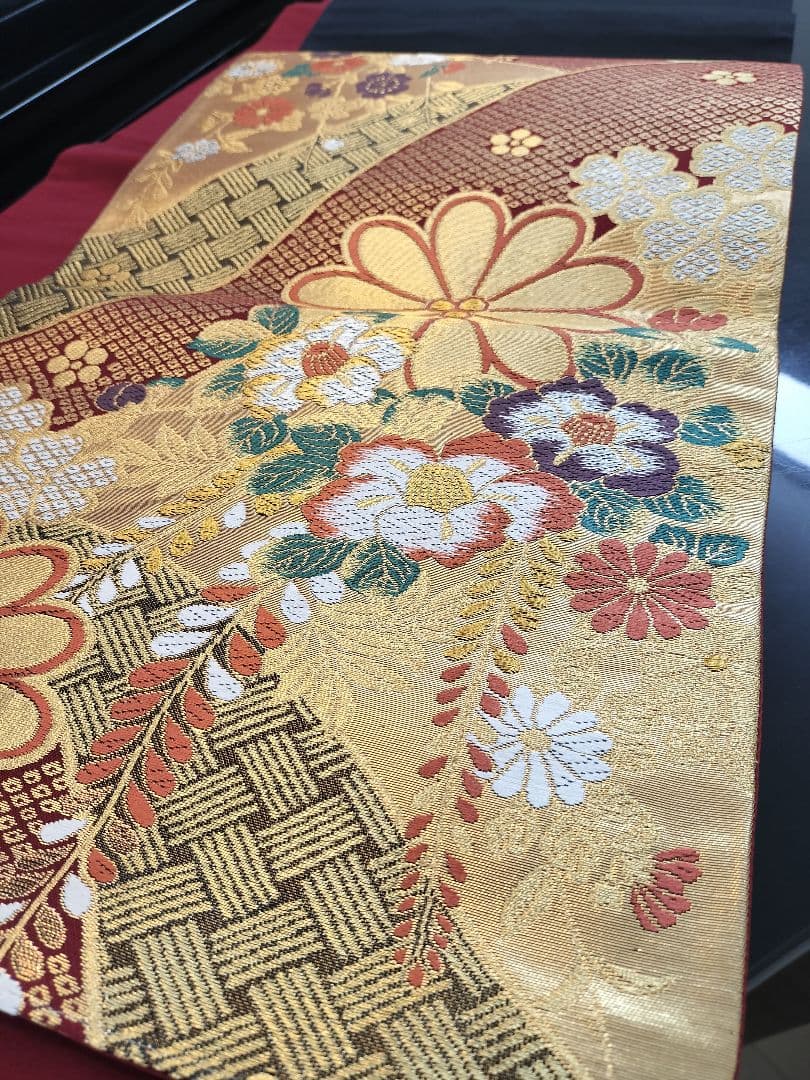 A874★逸品‼️豪華刺繍‼️テーブルランナー2m14cm