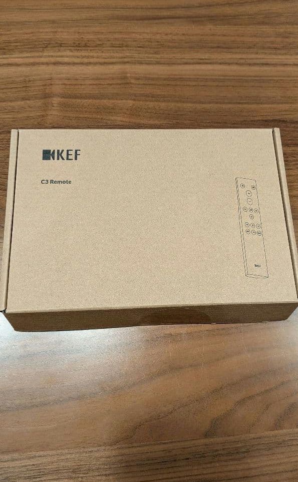 KEF LSX Ⅱ スピーカー、P1デスクスタンド、C3リモコンの3点セット