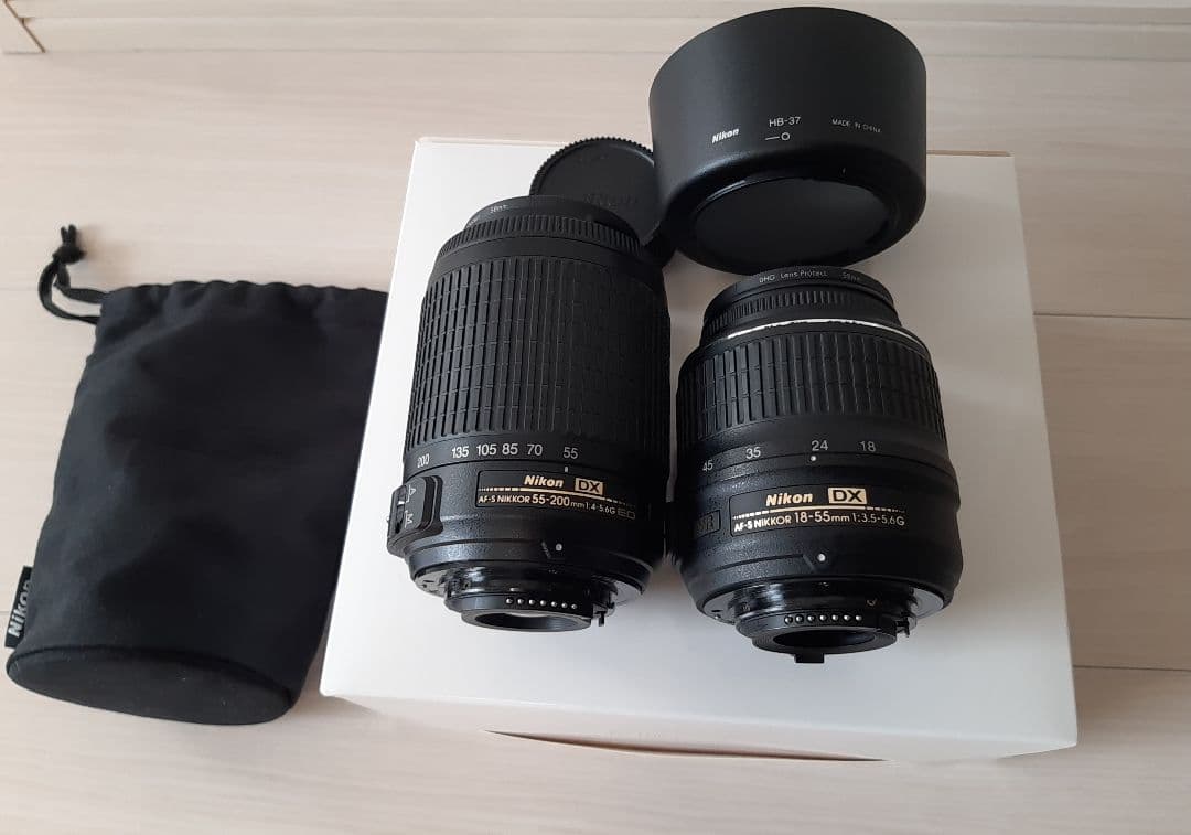 Nikon D5000ダブルズームキット　デジタル一眼レフ　収納バッグ