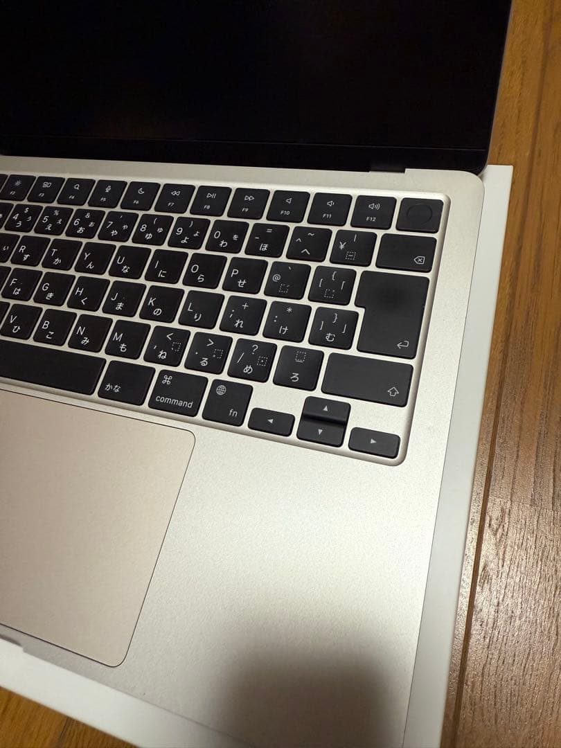 MacBook Air M2 13インチ スターライト 256GB メモリ8GB
