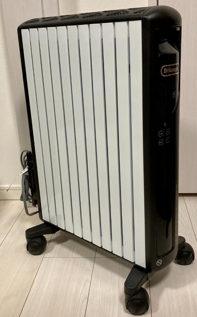 デロンギ 電気ストーブWi-Fiタイプ ※値下げしました