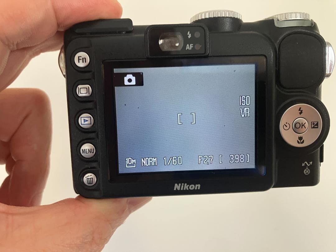 ■ 美品 ■ ニコン　Nikon COOLPIX P5000 　#2583682